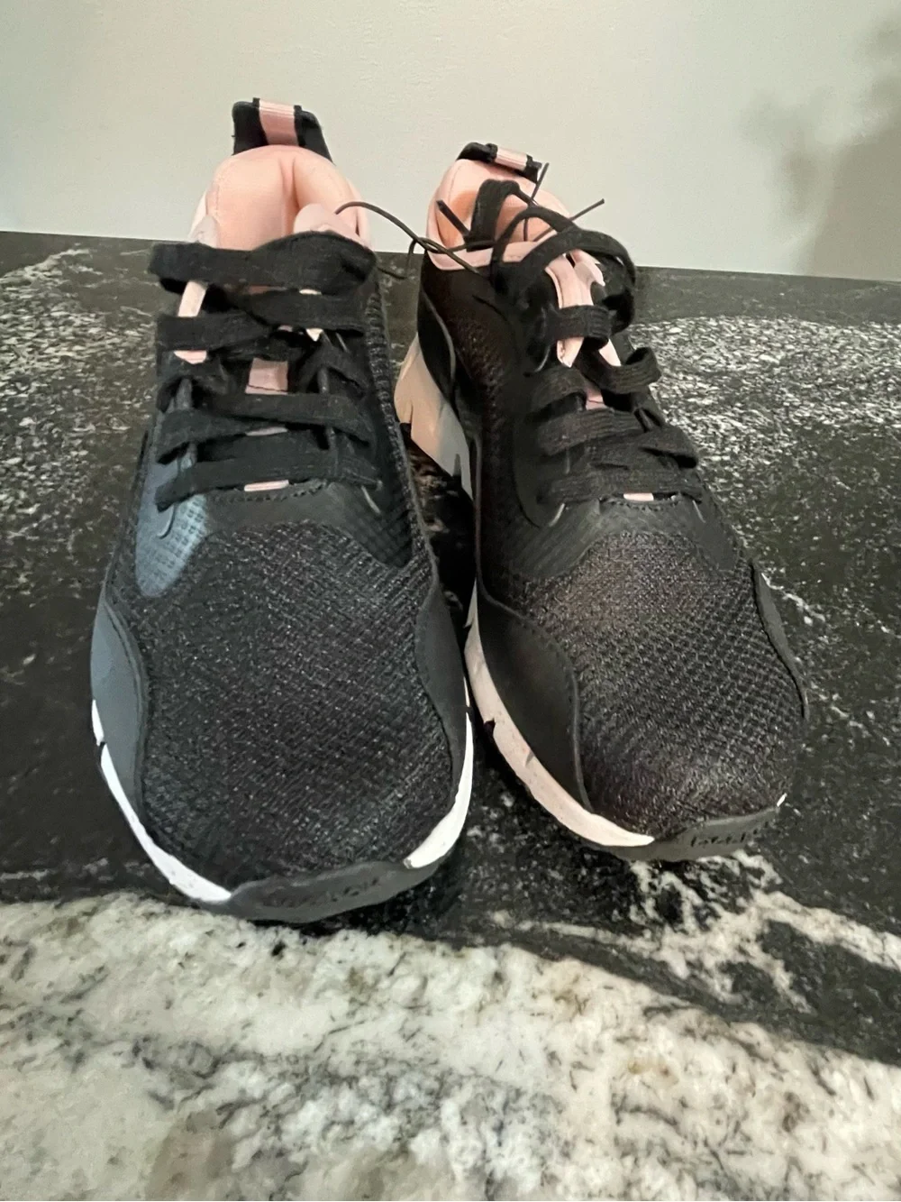 Reebok Women's Black with Light Pink Athletic Sneakers Size 9